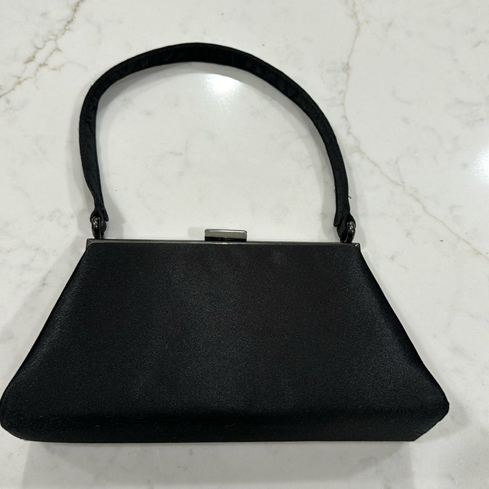 🌸 Preston & York satin purse